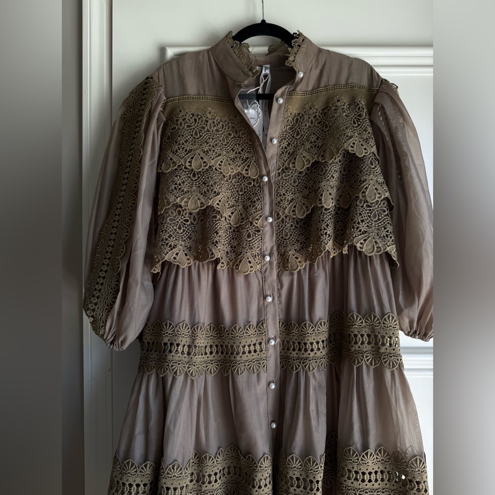 Miss Rossi green Lace Dress - Picture 4 of 7